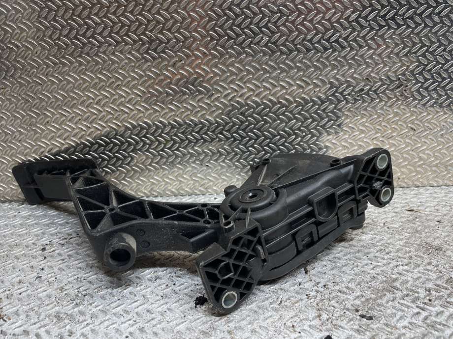 Pedal gass til VW Transporter / Caravelle 2019-->> (T6.1) (T6.1) (VOLKSWAGEN|7LA721503A||7E1721503C)