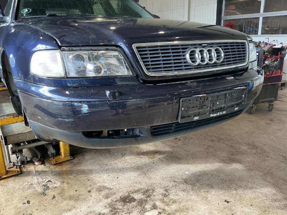 Støtfanger foran til Audi A8, 1995-2002 (Type I) (AUDI|)