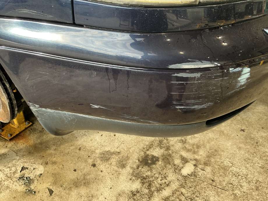 Støtfanger foran til Audi A8 1995-2002 (Type I)  