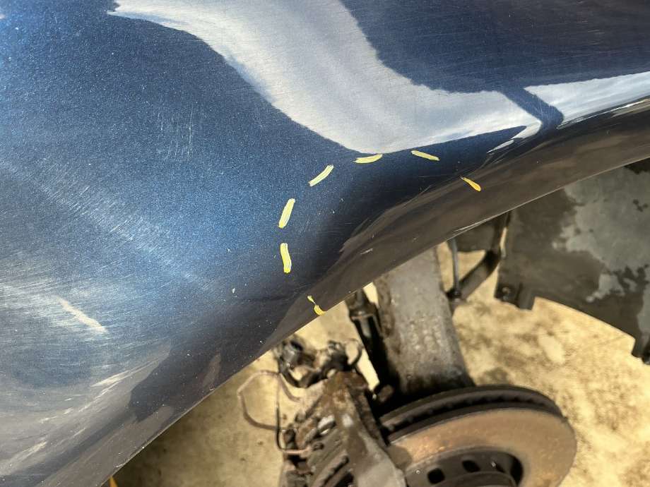 Skjerm høyre foran til Audi A8 1995-2002 (Type I)  (AUDI|)