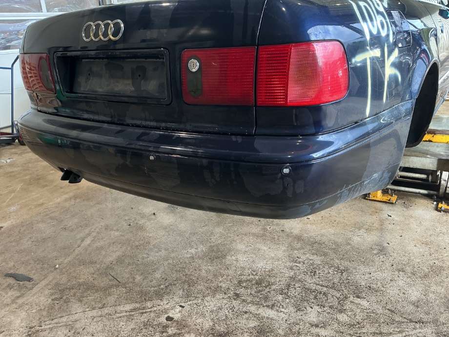 Støtfanger bak til Audi A8, 1995-2002 (Type I) (AUDI|)