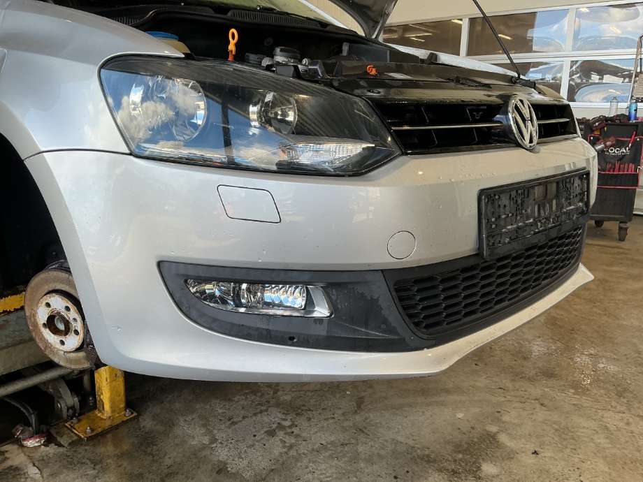 Støtfanger foran til VW Polo, 2009-2014 (Type V, Fase 1)  (VOLKSWAGEN|)