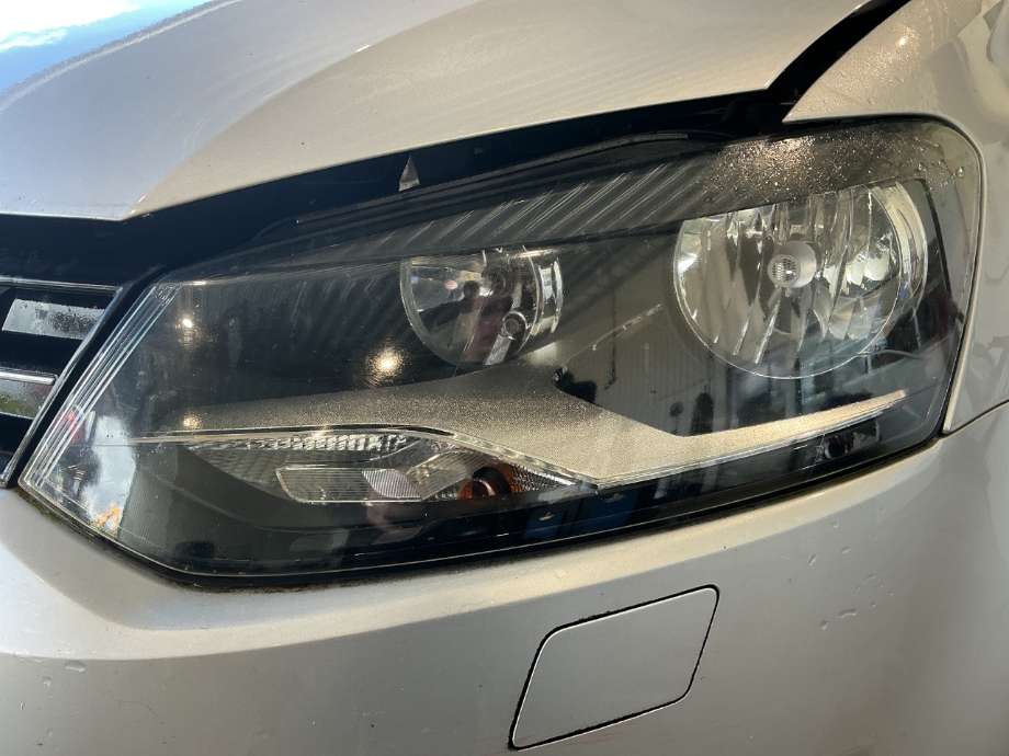 Frontlykt venstre halogen til VW Polo, 2009-2014 (Type V, Fase 1)  (VOLKSWAGEN|)