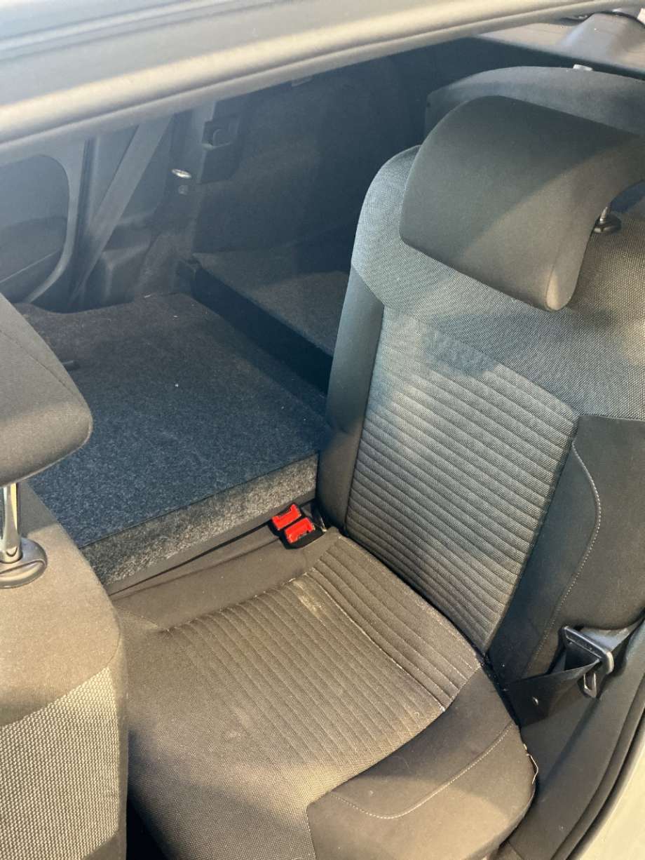 Sete bak til VW Polo, 2009-2014 (Type V, Fase 1)  (VOLKSWAGEN|)