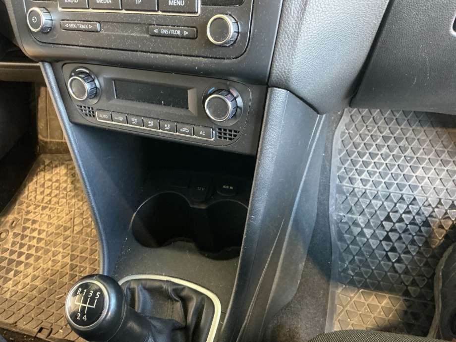 Innredning, Konsoll til VW Polo 2009-2014 (Type V, Fase 1)  (VOLKSWAGEN|)