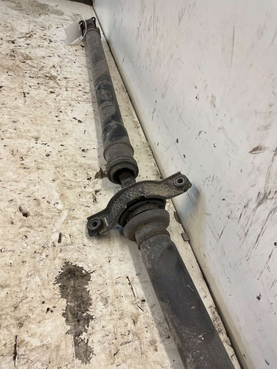 Mellomaksel til Subaru Outback 2009-2014 (Type IV)  (27111AJ200|)