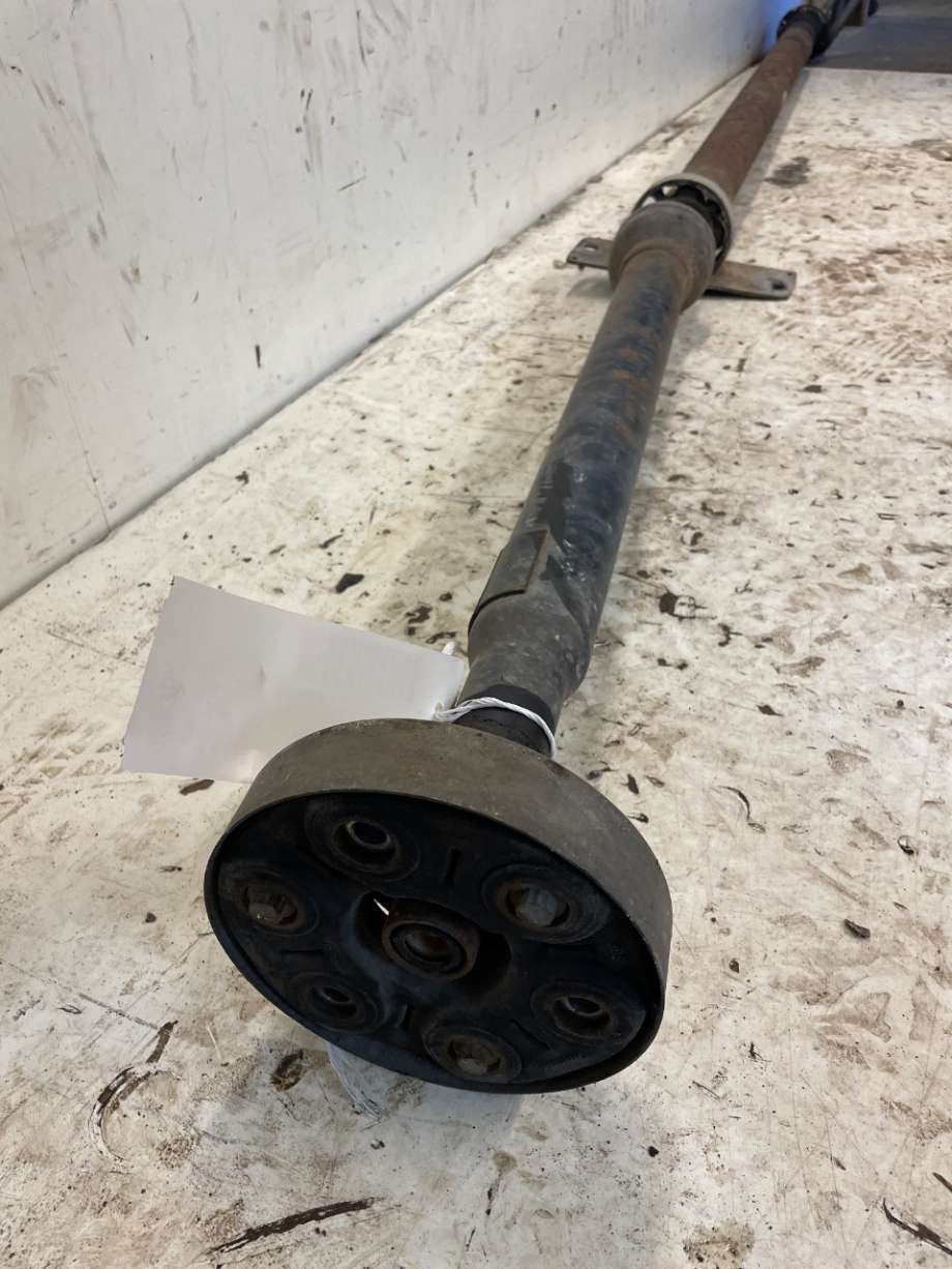 Mellomaksel til VW Caddy 2010-2015 (Type III, Fase 2)  (VOLKSWAGEN|2K0521101Q|2K0521101M|)