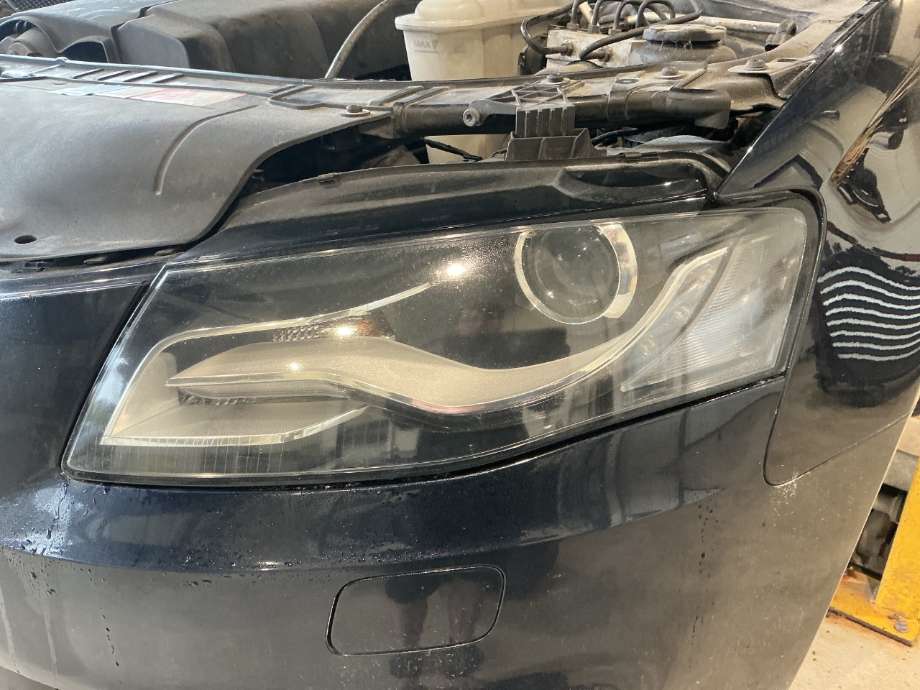 Frontlykt venstre xenon til Audi A4 2007-2014 (Type IV) (B8) (B8)