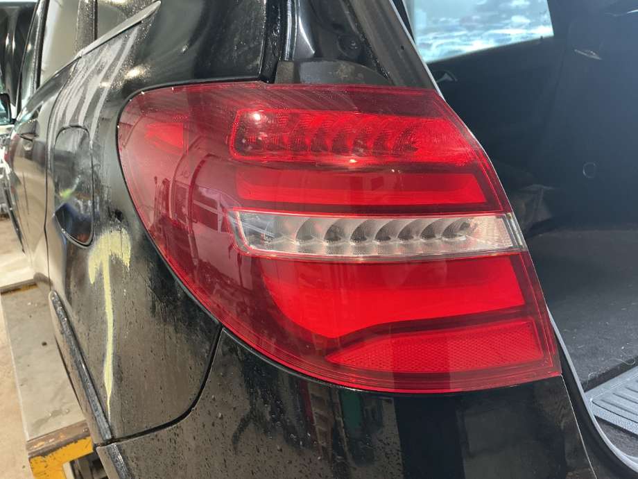 Baklykt venstre til Mercedes B-Klasse, 2011-2018 (W246) (W246) 