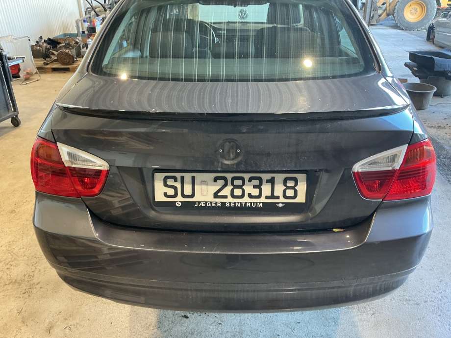Bakluke sedan til BMW 3-Serie, 2005-2011 (E90/E91/E92/E93) (E90/E91/E92/E93) (BMW|)