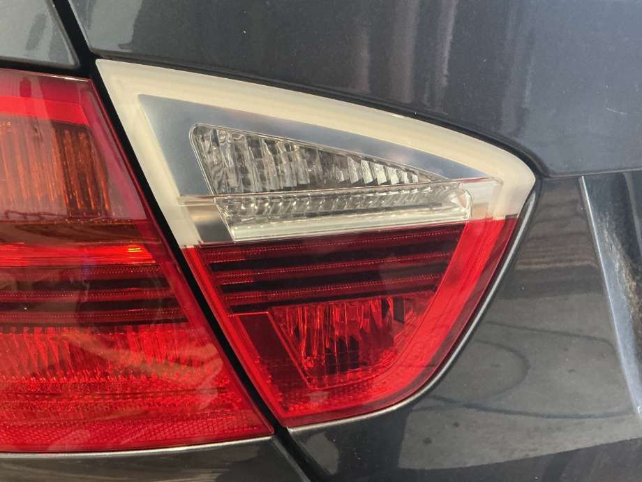 Baklykt venstre indre til BMW 3-Serie, 2005-2011 (E90/E91/E92/E93) (E90/E91/E92/E93) (BMW|)