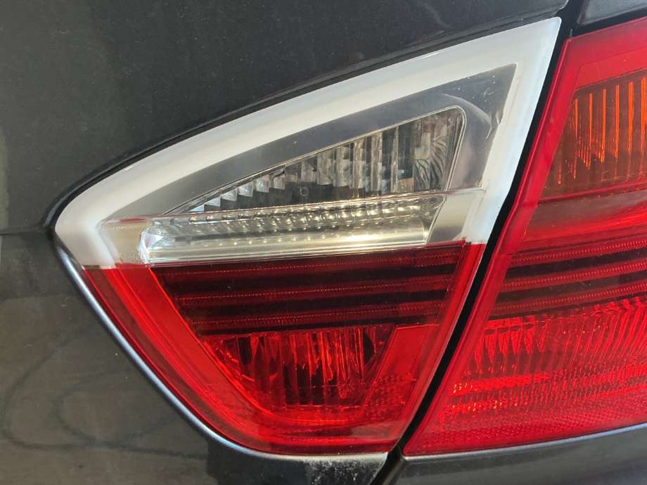Baklykt høyre indre til BMW 3-Serie, 2005-2011 (E90/E91/E92/E93) (E90/E91/E92/E93) (BMW|)