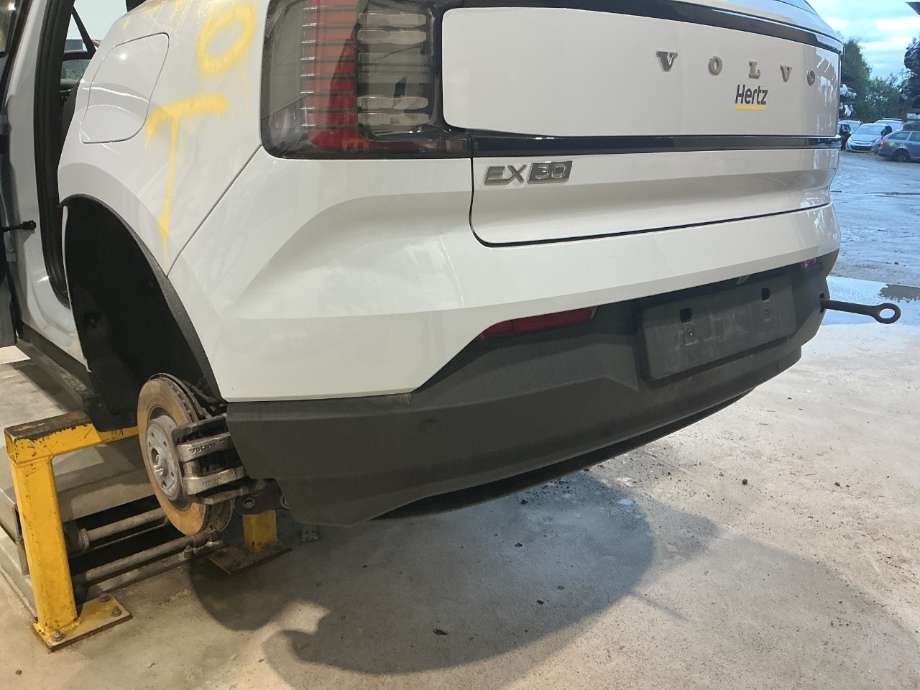 Støtfanger bak til Volvo EX30 2023-->>  
