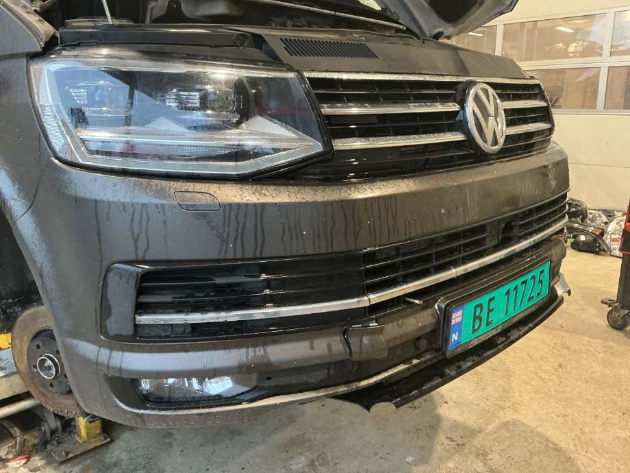 Støtfanger foran til VW Transporter / Caravelle, 2015-2019 (T6) (T6) (VOLKSWAGEN|)