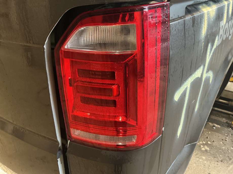 Baklykt høyre til VW Transporter / Caravelle, 2015-2019 (T6) (T6) (VOLKSWAGEN|)