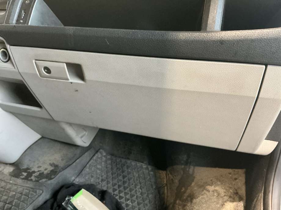 Hanskerom lokk til VW Transporter / Caravelle, 2015-2019 (T6) (T6) (VOLKSWAGEN|)