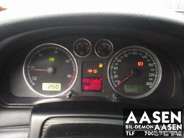 VW Passat 2001-2005 (B5,3BG) (B5,3BG), Motorkode: AVF, Girkassekode: EYF