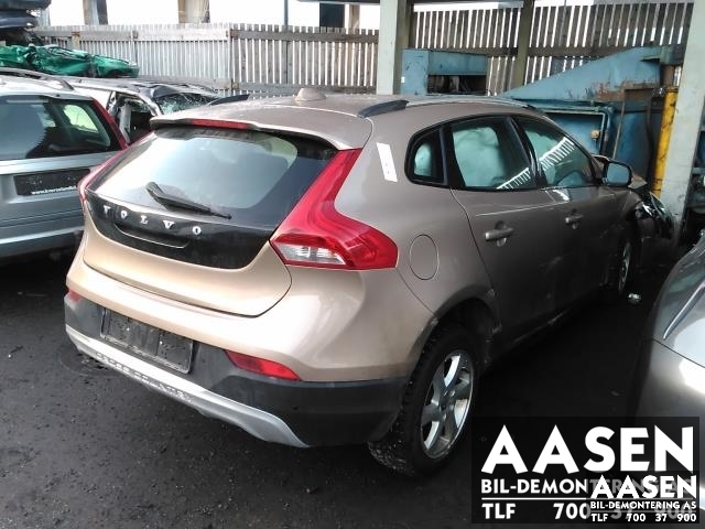 Volvo V40 2012-2019 , Motorkode: D4162T, Girkassekode: 1285041