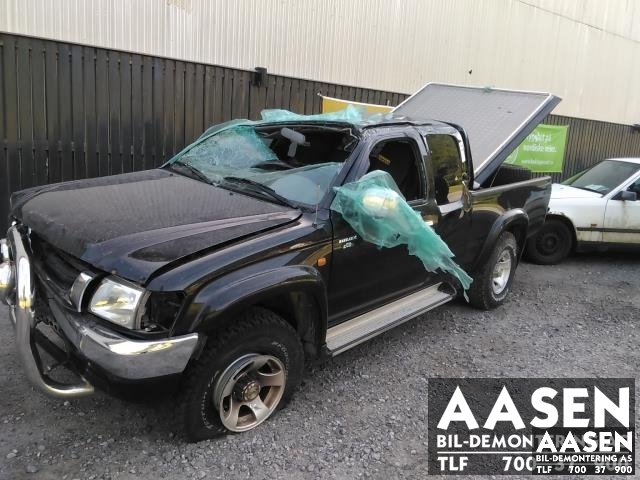 Toyota Hilux 2002-2005 , Motorkode: 2KD-FTV, Girkassekode: 33030-3G120