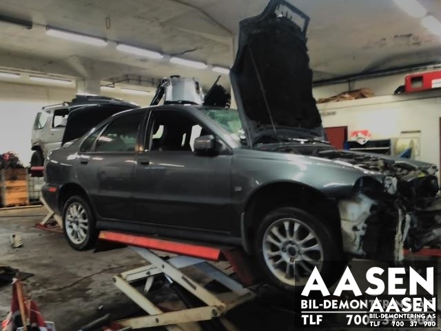 Volvo V40 / S40 2000-2004 (Type I, Fase 2) , Motorkode: B4164S2, Girkassekode: