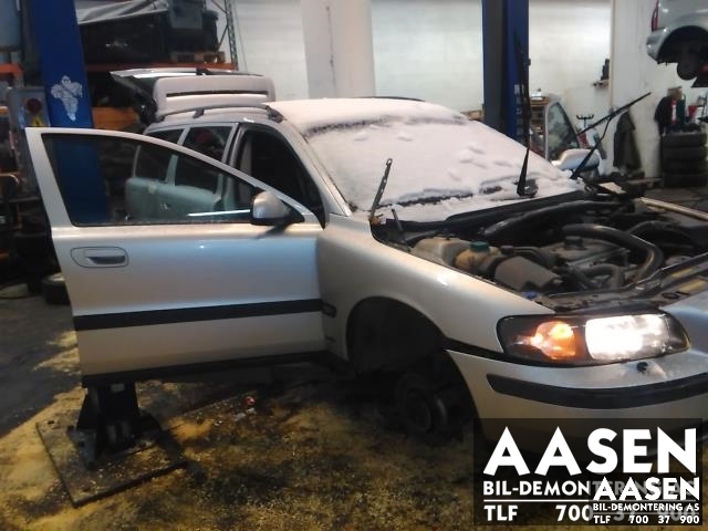 Volvo V70 2000-2004 (Type II, Fase 1) , Motorkode: B5244T3, Girkassekode: