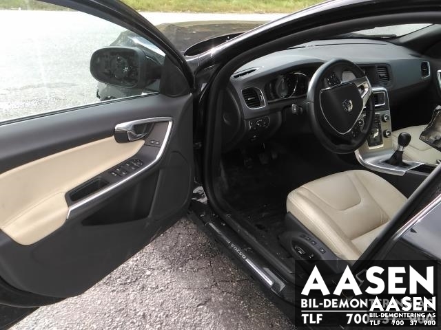Volvo V60 2010-2013 (Type I, Fase 1) , Motorkode: D4162T, Girkassekode: 