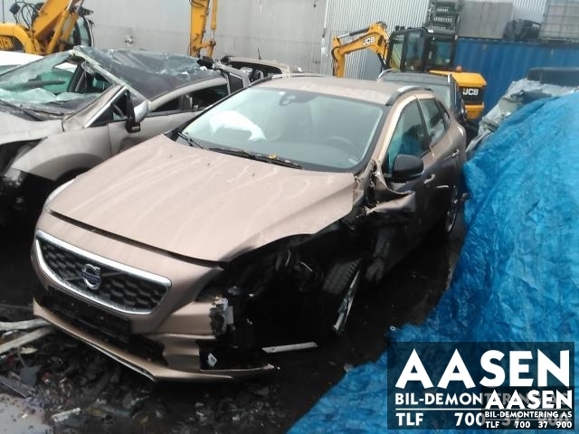 Volvo V40 2012-2019 , Motorkode: D4162T, Girkassekode: 1285227