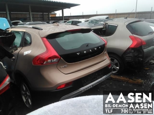 Volvo V40 2012-2019 , Motorkode: D4162T, Girkassekode: 1285227