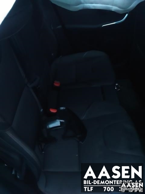Volvo V40 2012-2019 , Motorkode: D4162T, Girkassekode: 1285227