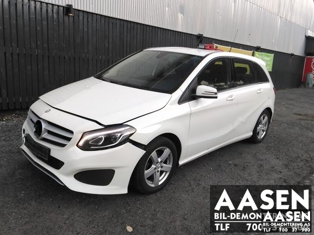 Mercedes B-Klasse 2011-2018 (W246) (W246), Motorkode: K9K 607951 00, Girkassekode: 724020 00