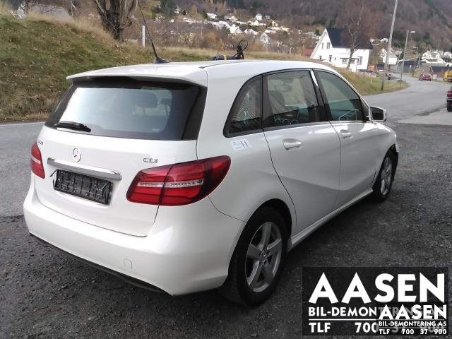 Mercedes B-Klasse 2011-2018 (W246) (W246), Motorkode: K9K 607951 00, Girkassekode: 724020 00