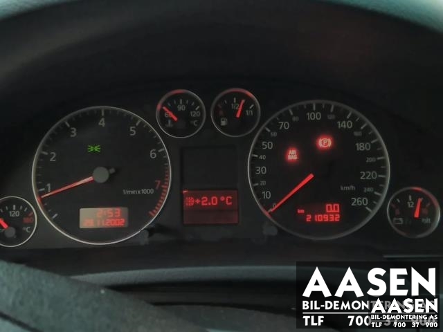 Audi A6 2001-2004 (Type II, Fase 2) (C5) (C5), Motorkode: AWT, Girkassekode: EHV