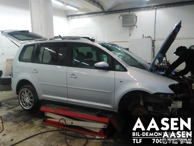 VW Touran 2007-2010 (Type I, Fase 2) , Motorkode: BLS, Girkassekode: MGJ