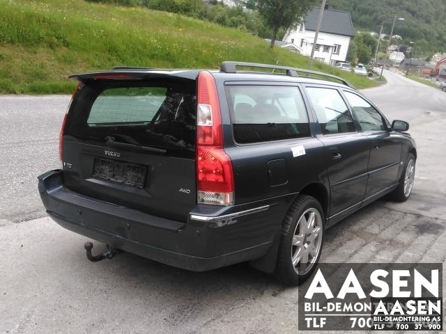 Volvo V70 2005-2007 (Type II, Fase 2) , Motorkode: D5244T, Girkassekode: 30681187