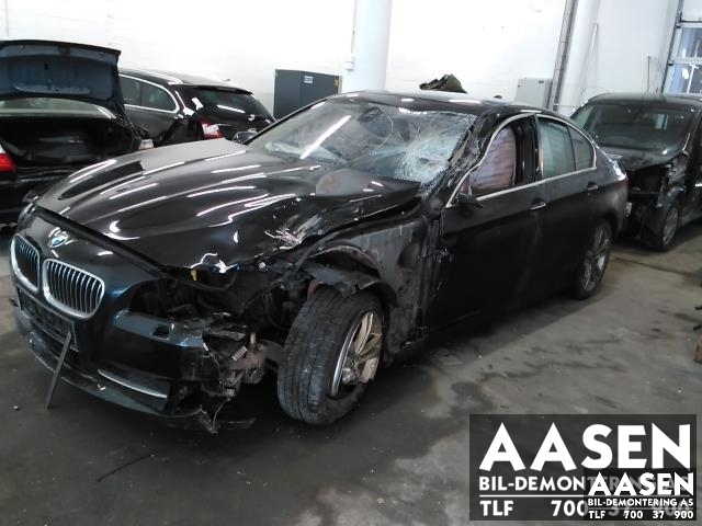 BMW 5-Serie 2010-2017 (F10/F11) (F10/F11), Motorkode: N57D30A, Girkassekode: 24 00 7 646 107