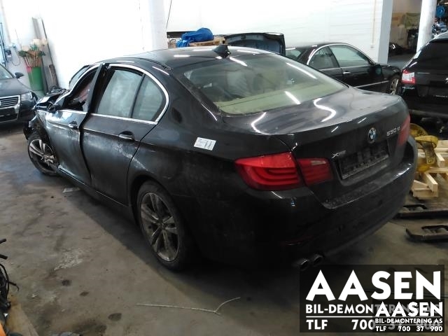 BMW 5-Serie 2010-2017 (F10/F11) (F10/F11), Motorkode: N57D30A, Girkassekode: 24 00 7 646 107
