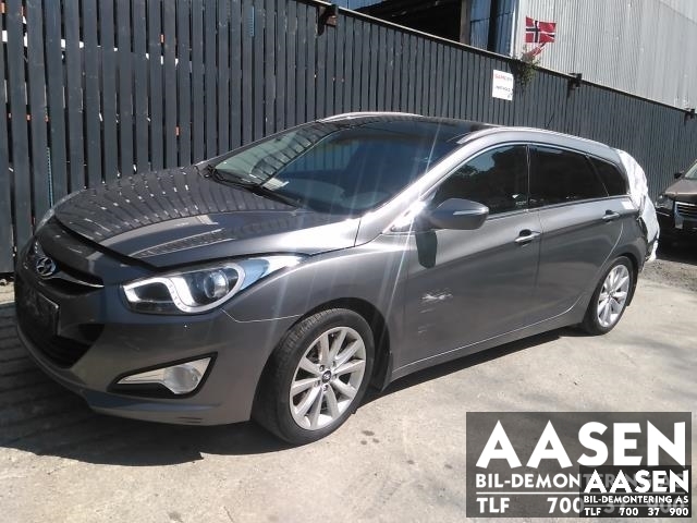 Hyundai i40 2012-2017 , Motorkode: D4FDBU034662, Girkassekode: GU55J 010402