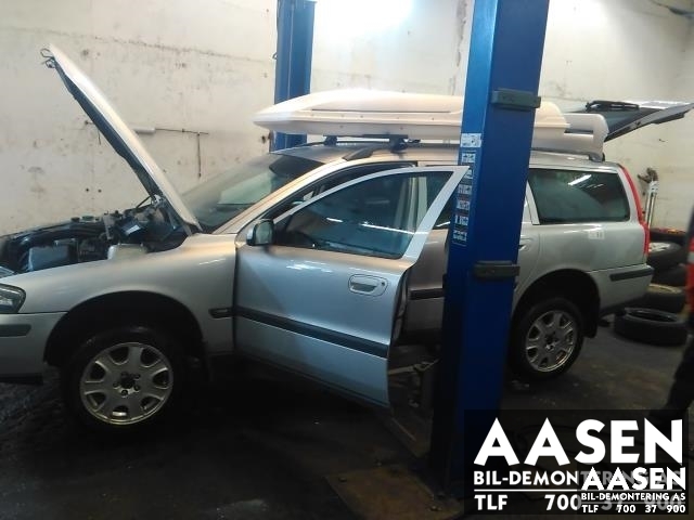 Volvo V70 2000-2004 (Type II, Fase 1) , Motorkode: B5244T3, Girkassekode: 