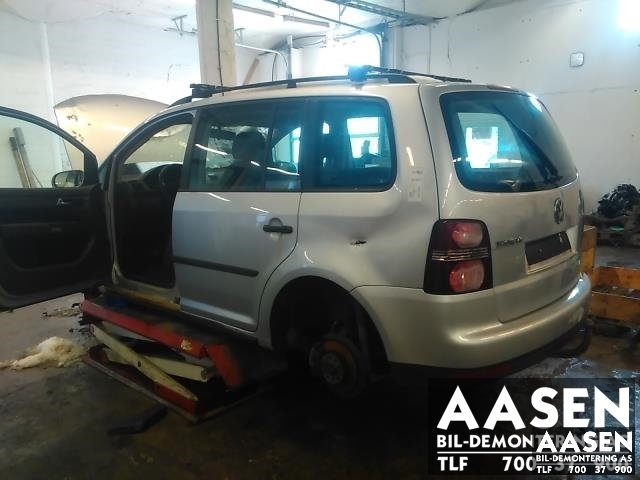 VW Touran 2007-2010 (Type I, Fase 2) , Motorkode: BXE, Girkassekode: JYK / 02S 300 046 BX