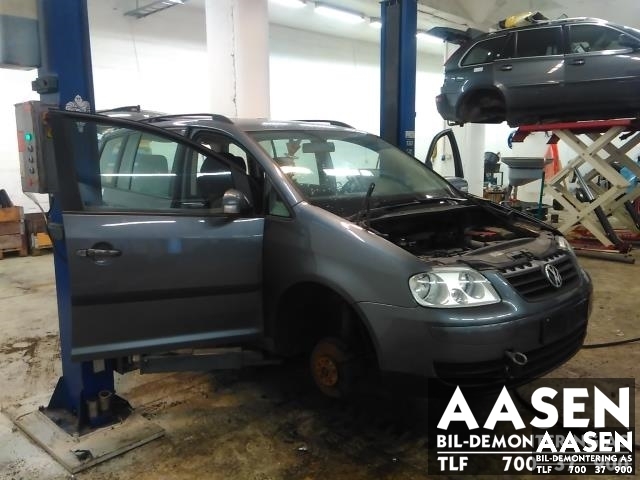 VW Touran 2003-2006 (Type I, Fase 1) , Motorkode: BKC| BLS| BXE, Girkassekode: GQN