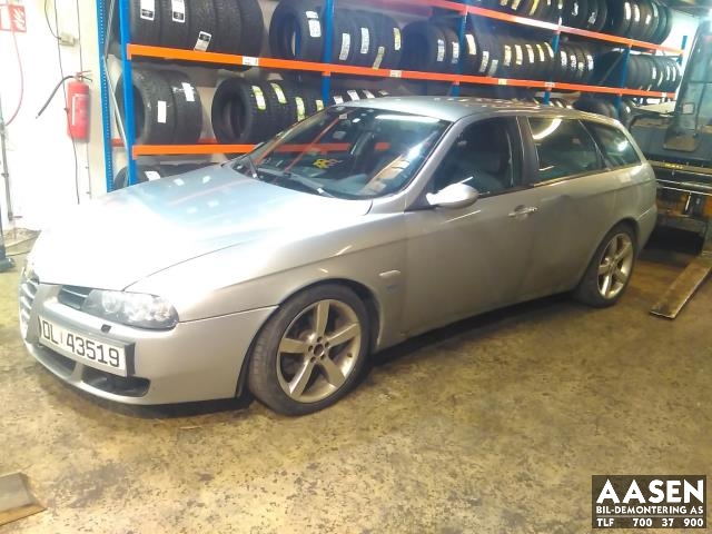 Alfa Romeo 156, 2004-2006  delebil , Motorkode: 937A5000