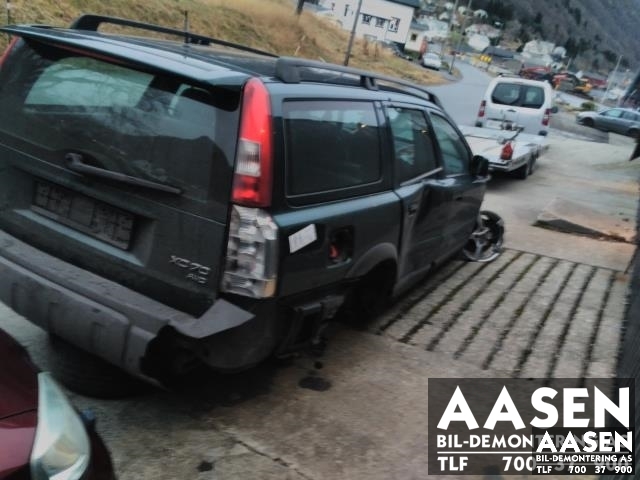 Volvo XC70 2001-2004 (Type I, Fase 1) , Motorkode: D5244T, Girkassekode: 8675148