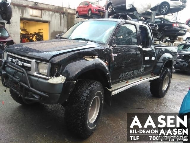 Toyota Hilux 1998-2001 , Motorkode: 2L-T, Girkassekode: 