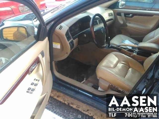 Volvo XC70 2001-2004 (Type I, Fase 1) , Motorkode: D5244T, Girkassekode: 8675148