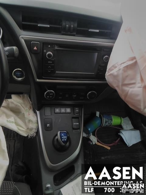 Toyota Auris 2013-2015 (Type II, Fase 1) , Motorkode: 2ZR-FXE, Girkassekode: 
