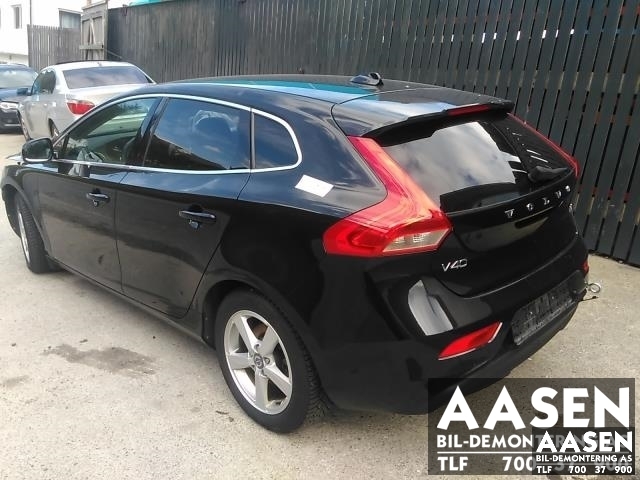 Volvo V40 2012-2019 , Motorkode: D4162T, Girkassekode: 1285228