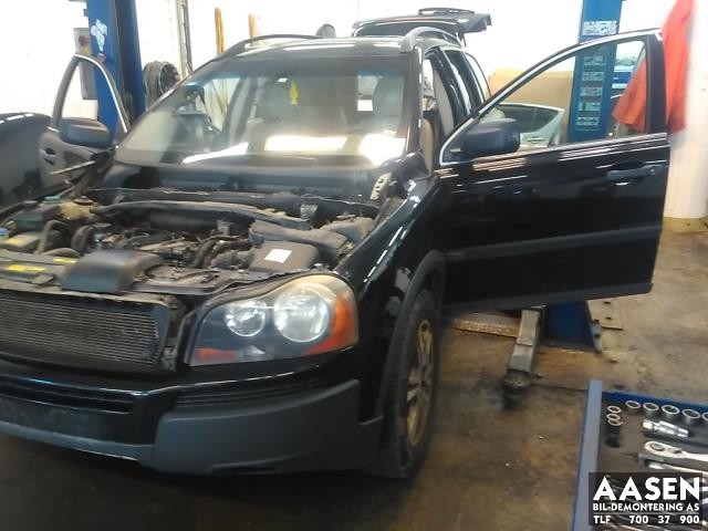 Volvo XC90 2002-2006 (Type I, Fase 1) , Motorkode: D5244T, Girkassekode: 8675151