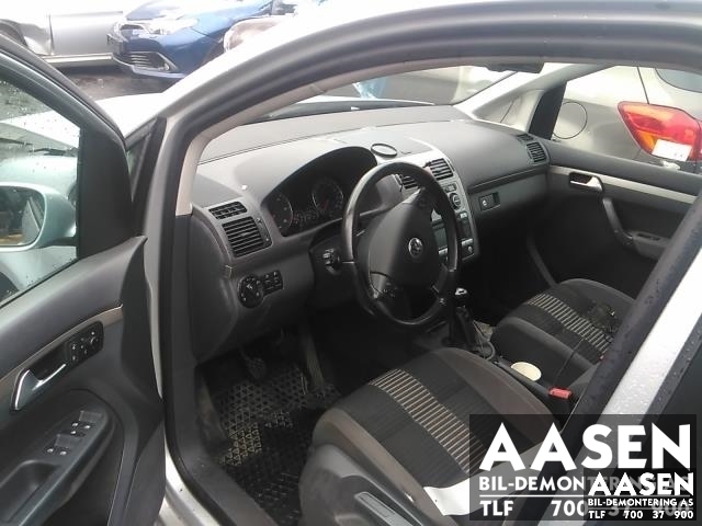 VW Touran 2007-2010 (Type I, Fase 2) , Motorkode: BKC| BLS| BXE, Girkassekode: KWD