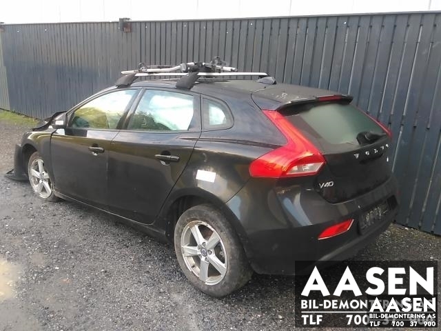 Volvo V40 2012-2019 , Motorkode: D4162T, Girkassekode: 1283135