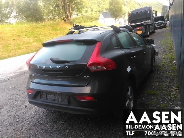 Volvo V40 2012-2019 , Motorkode: D4162T, Girkassekode: 1283135